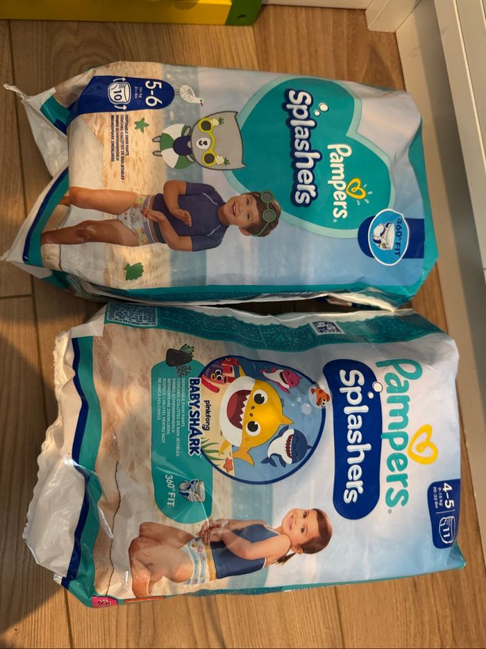 Couches Pampers splashers T4-5 et T5-6