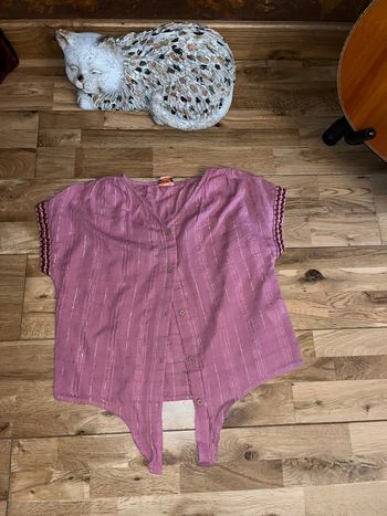 Blouse rose mauve ligne dorées TAO très bon état 8 ans/128cm