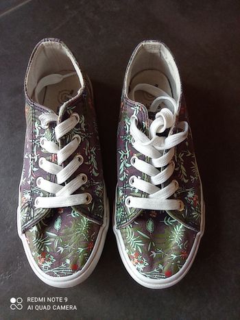 Tennis toile imprimé fleuri, Gémo, pointure 32