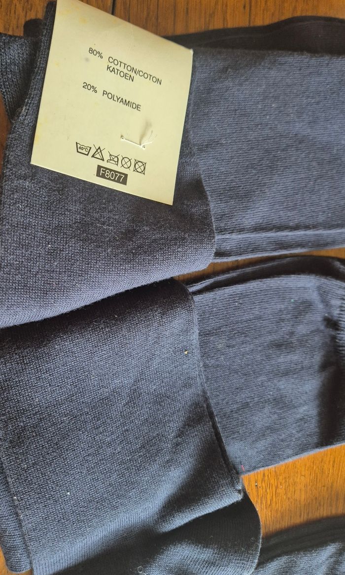 Lot 5 paires chaussettes  pointure47-49 - photo numéro 3