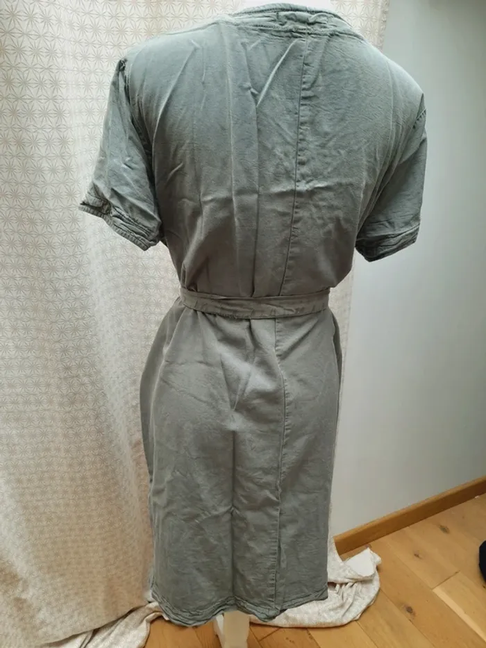 Robe gris/vert - photo numéro 8
