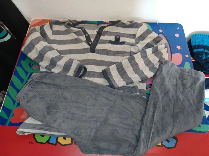 Pyjamas 2 pièces 8 ans cfk nuit