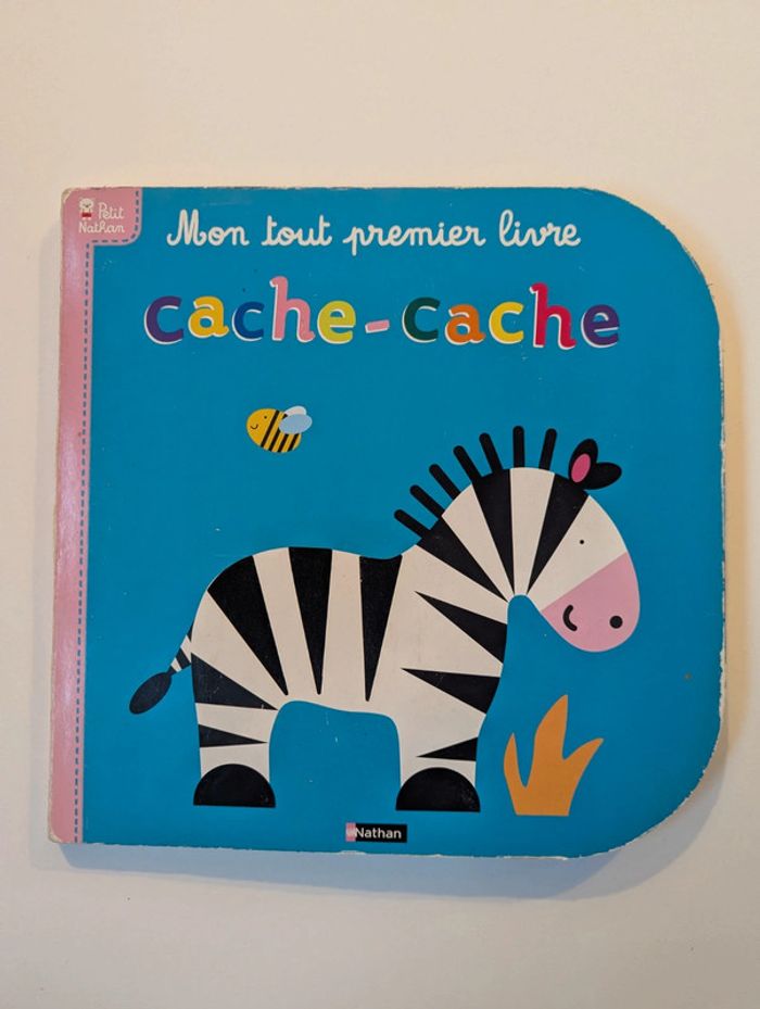 Mon tout premier livre "cache-cache"