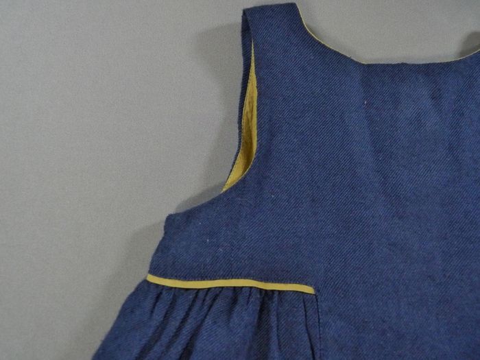 Robe chasuble twill bleu marine jaune Bout'Chou 12 mois 74 cm fille - photo numéro 2