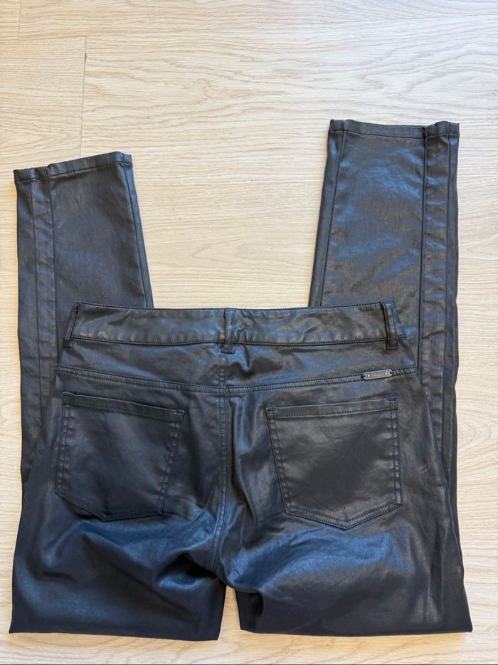 Pantalon similicuir slim  noir chipie taille 34 XS - photo numéro 3