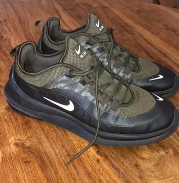 Basket Nike Air taille 42