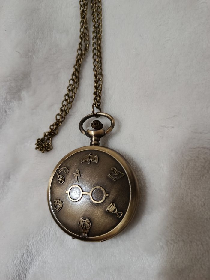 A saisir, très belle montre " Harry Potter "  ( bien lire svp ) - photo numéro 2