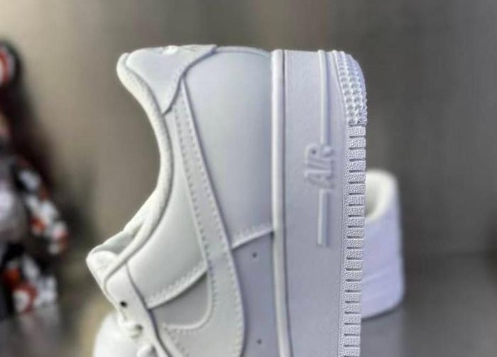 Nike Air Force 1 taille 41 - photo numéro 8