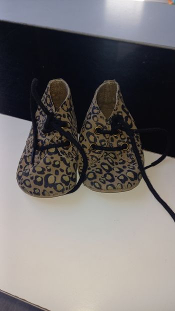 Chaussure fille 3/6 mois