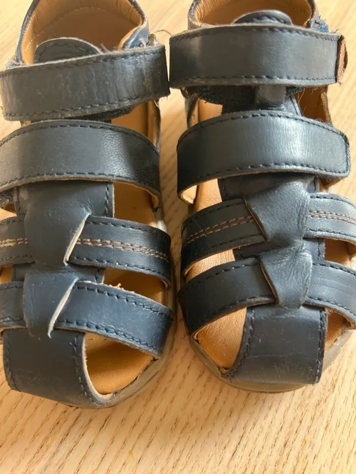 Sandales bleu marine taille 21 - photo numéro 4