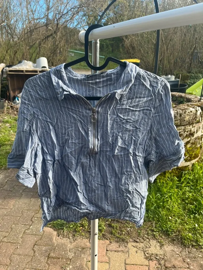 T-shirt à bleu à rayures manche courte