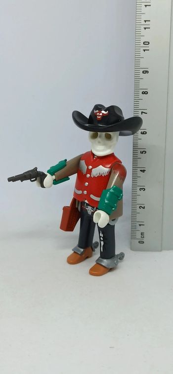 Squelette cowboy avec arme playmobil