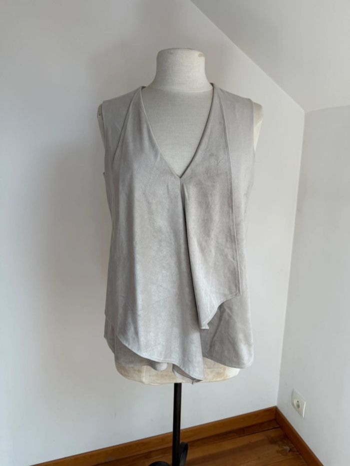 Superbe blouse neuve en tissu fluide effet daim BCBG Maxazria S 36