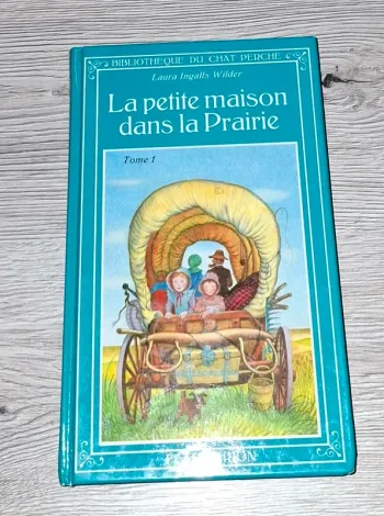 Livre la petite maison dans la prairie vol 1