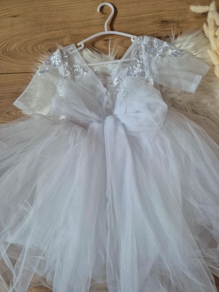 🤍 Sublime robe de cérémonie avec traine blanche 9 mois - photo numéro 5