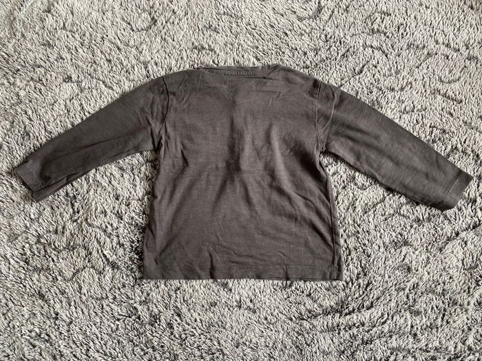 Teeshirt manches longues gris Zara - taille 12 / 18 mois - photo numéro 3
