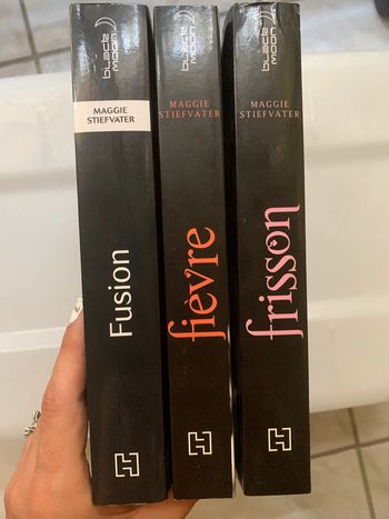 Lot de 3 livres frisson / fièvre / fusion Maggie stiefvater