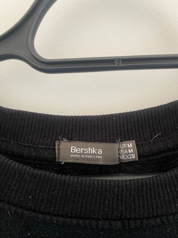 Sweat Bershka - photo numéro 2