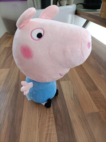 Jolie peluche George Pig de Peppa Pig