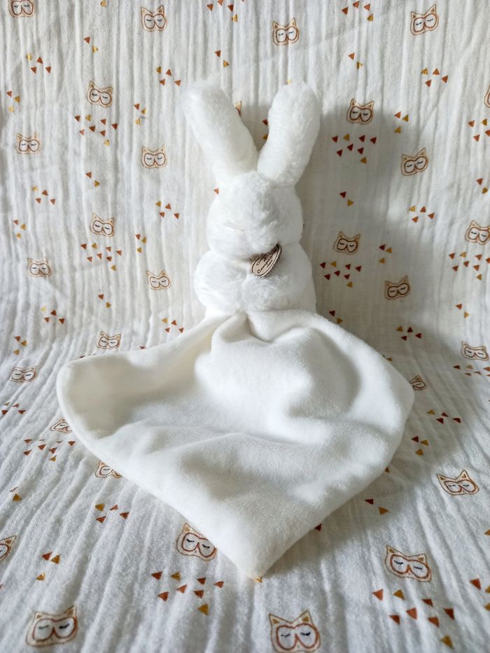 Doudou lapin mouchoir fourrure Doudou et Compagnie