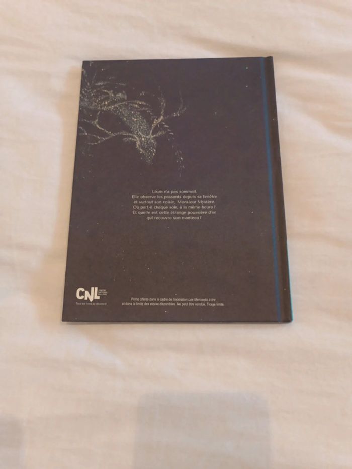 Livre "Le veilleur de lune" - photo numéro 2