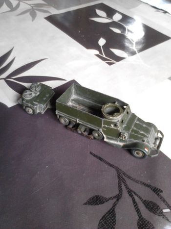 Camion miniature 822 half track dinky toys