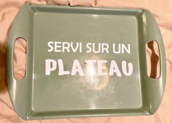 Petit plateau bon état