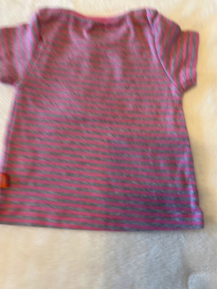 T-shirt taille 9M - photo numéro 3