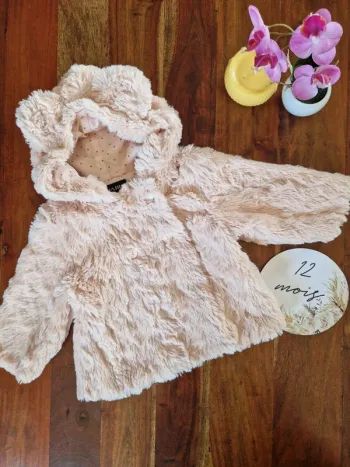 Manteau poilu à capuche ourson Kiabi 12 mois