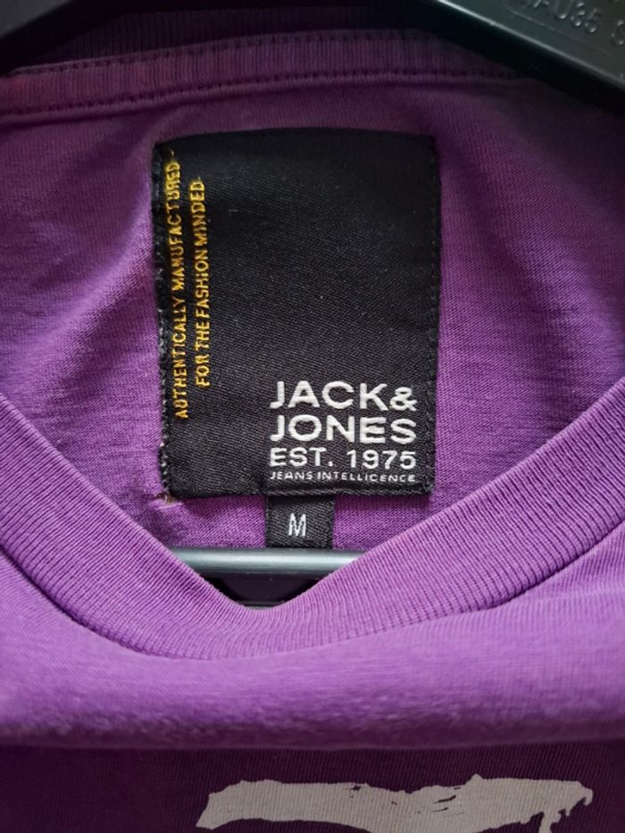 Tshirt violet - photo numéro 4