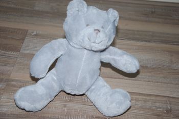 doudou Ours assis Okaidi obaibi gris