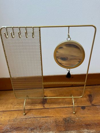 Pourtant à bijoux neuf 