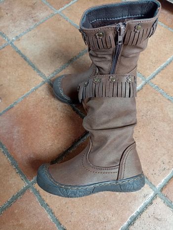 Bottes marron taille 24