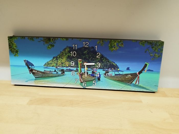 Horloge murale en bois dimension 45,5 cm x 15 cm - photo numéro 2