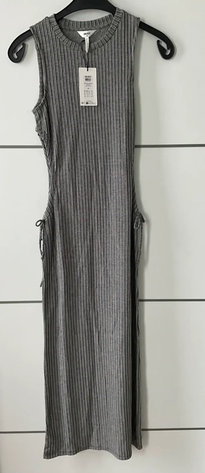 Robe longue échancrée