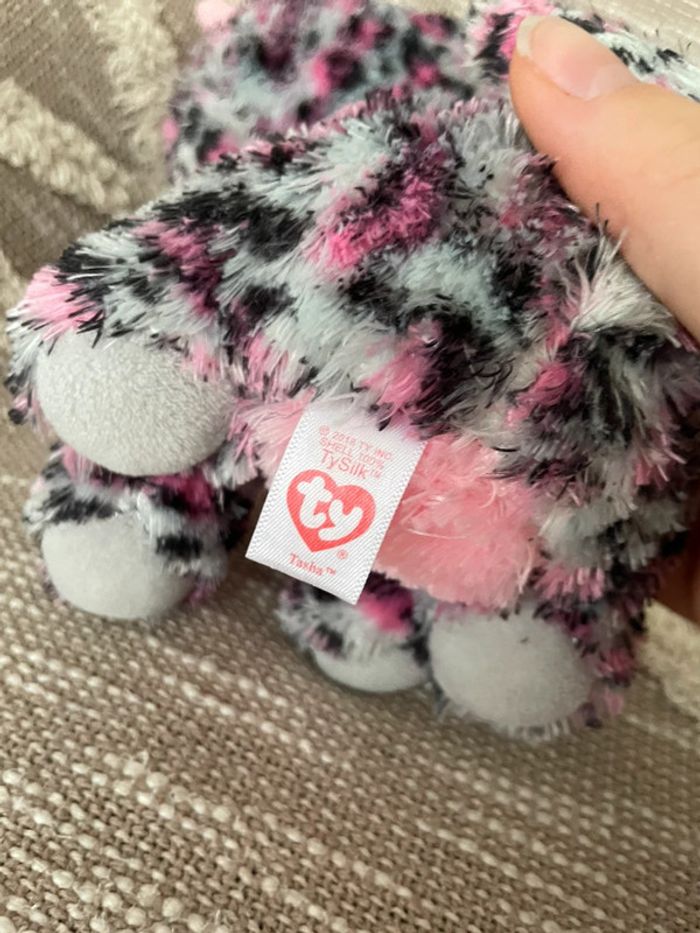 Peluche doudou 24cm TY chat léopard guépard rose gris et noir très bon état - photo numéro 4