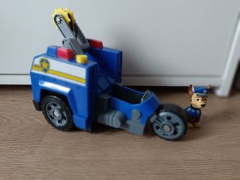 Moto chase pat patrouille 