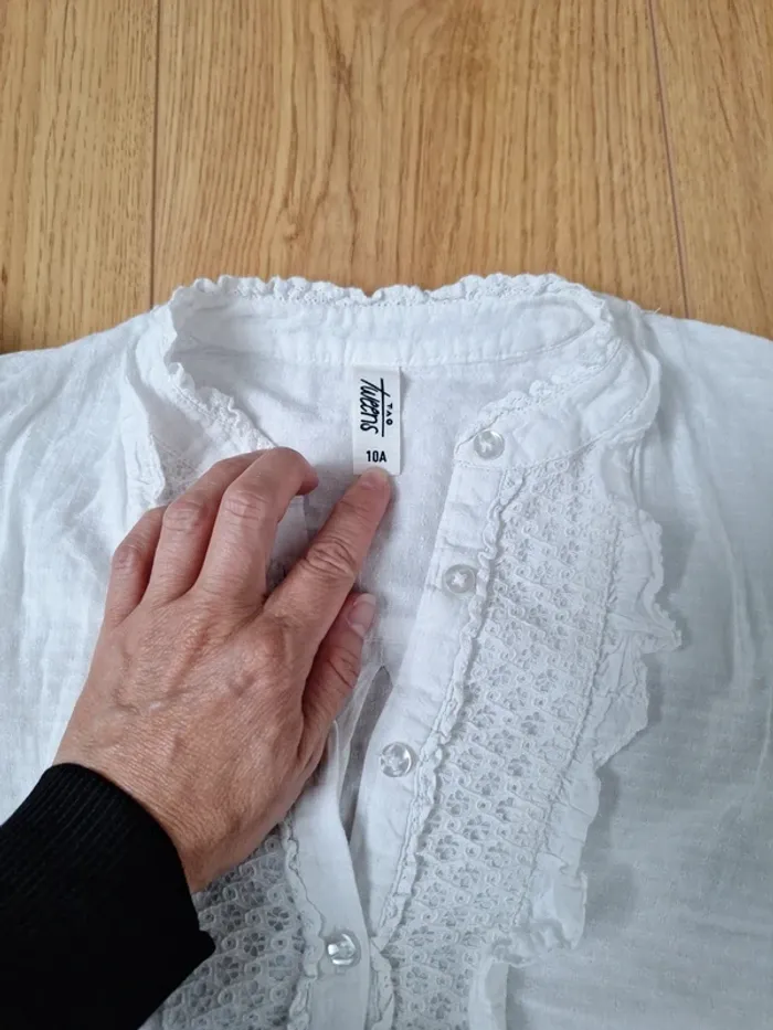 Blouse blanche - photo numéro 2