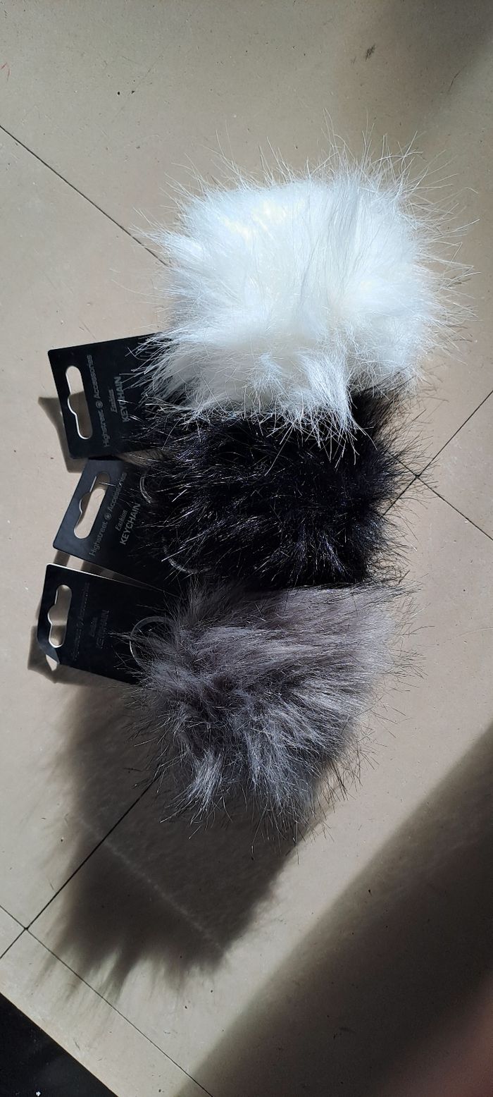 Lot porte clé pompom - photo numéro 2