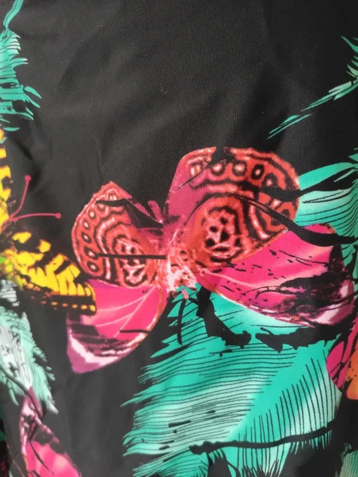 Haut de maillot de bain Tankini papillons - Drop qui sent bon les vacances - photo numéro 10