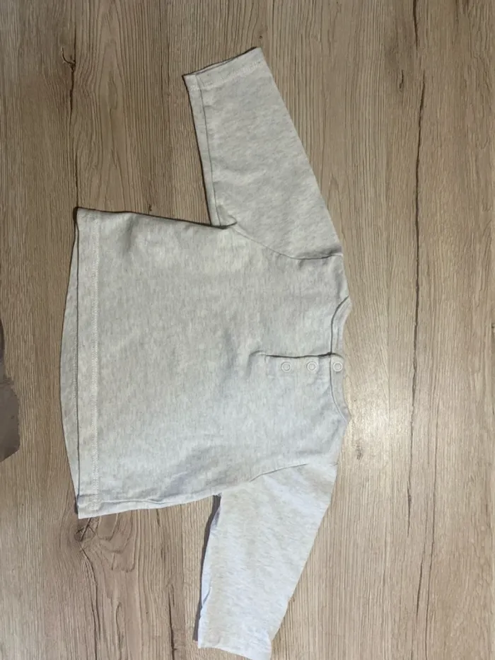 Tee-shirt manche longue hiver bébé garçon 6 mois Tape à l’œil - photo numéro 4