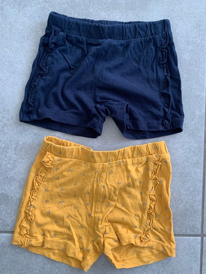 Lot 1 robe + 4 short taille 3 ans - photo numéro 3