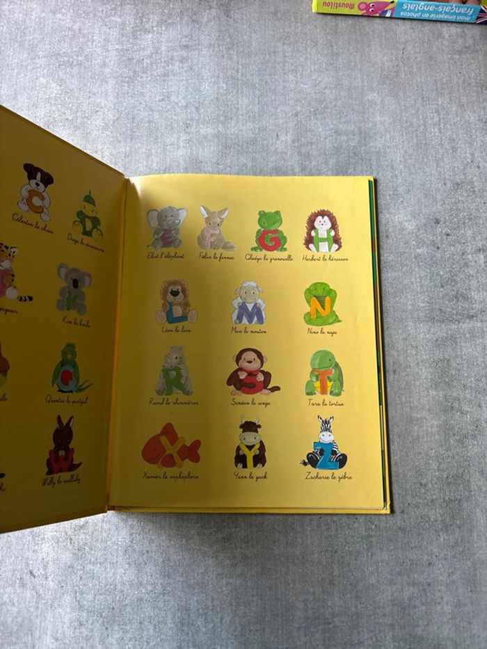 Livre découvre le B avec Basile, le blaireau - photo numéro 2