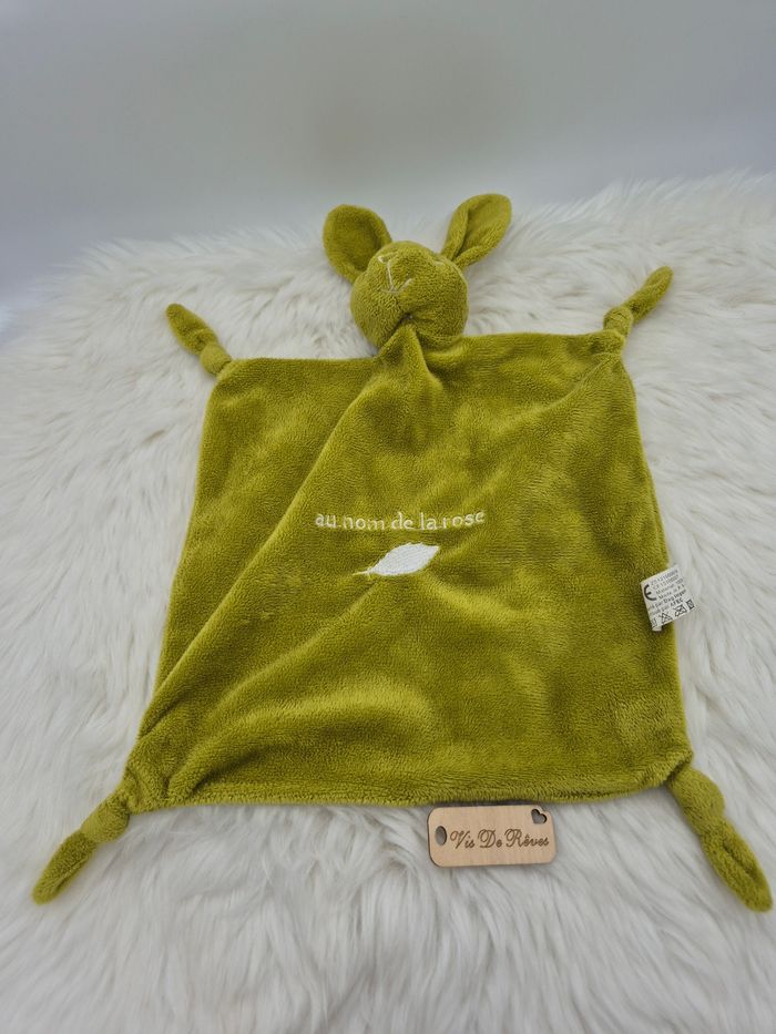 Doudou plat lapin Vert Au nom de la Rose