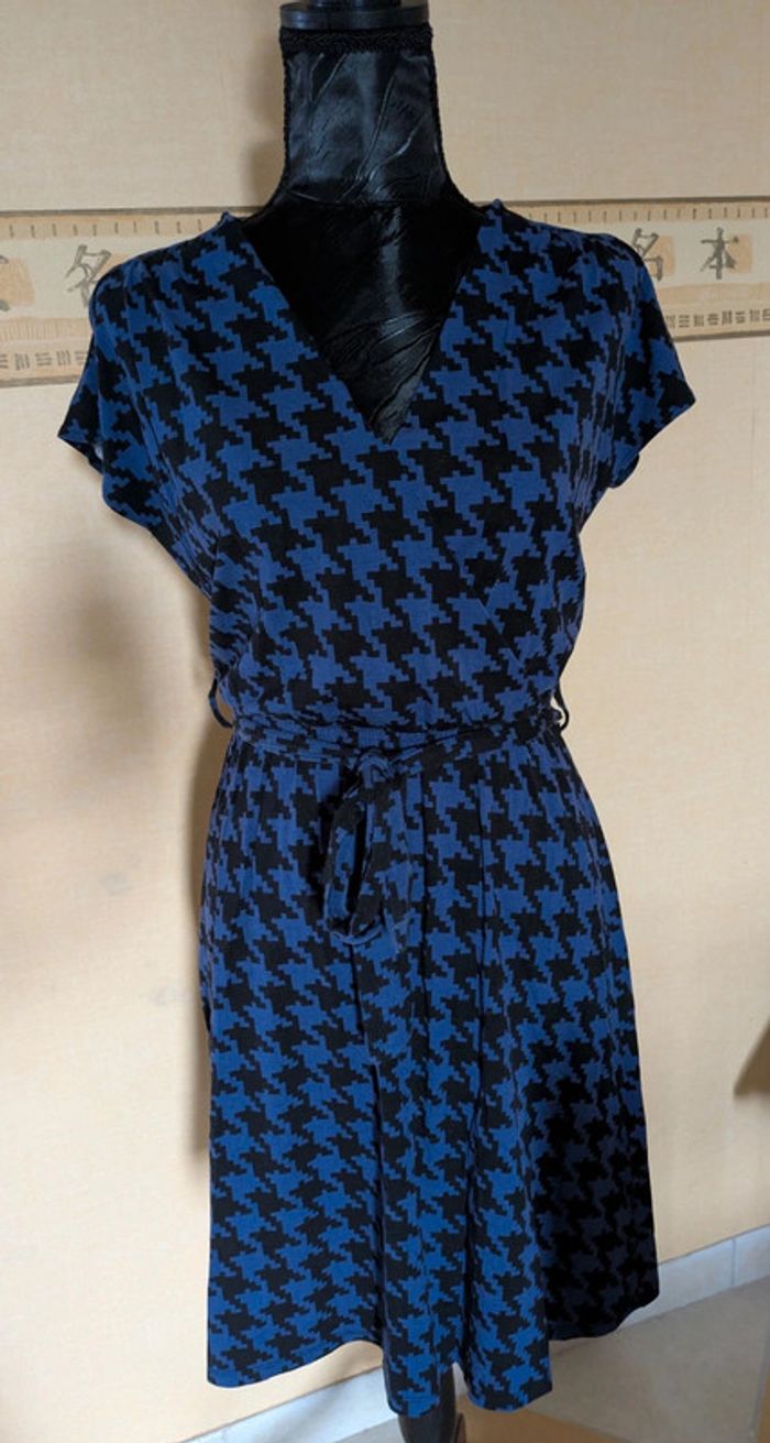 Robe violette été manches courtes chic xs 34 sr très bon état pied de poule - photo numéro 2