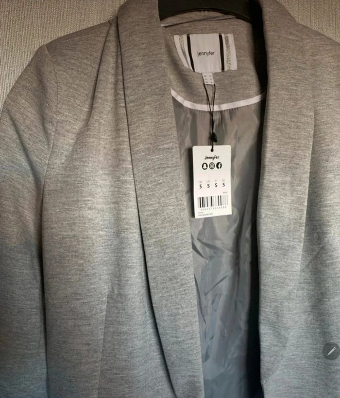 Veste grise - photo numéro 2
