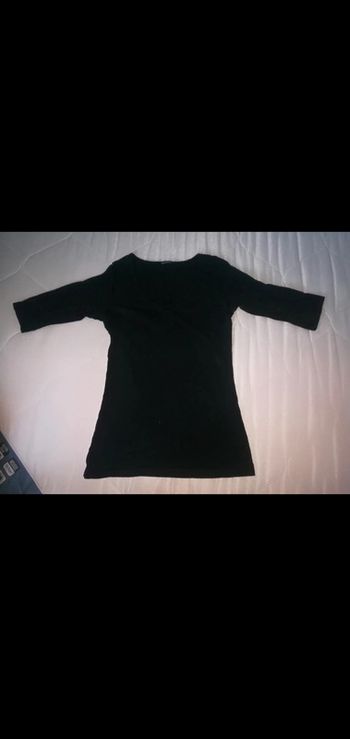 Tee shirt noir col V manches aux coudes taille 34/36