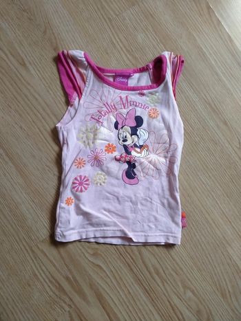 Haut petites manches. Rose. Minnie. Disney 
Taille 4 ans