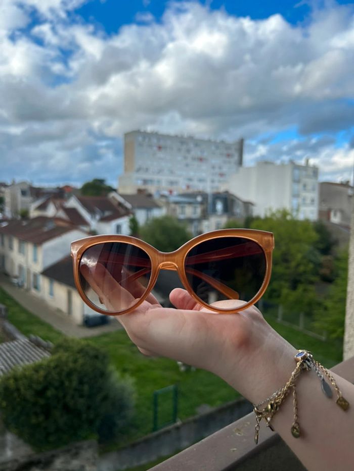 Lunette de soleil marron clair - photo numéro 3