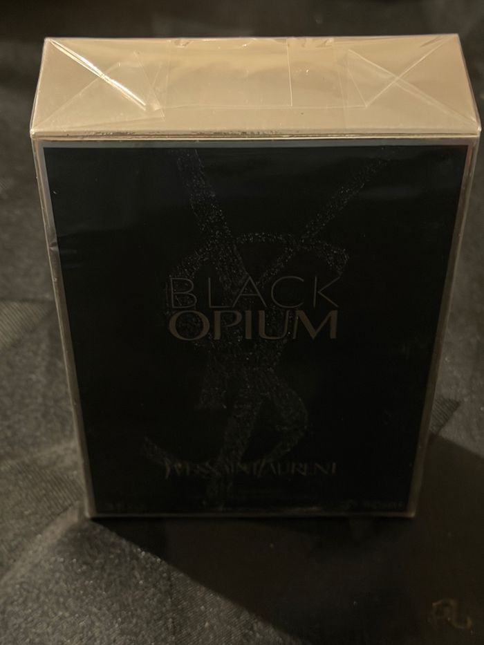 Parfum YSL Black Opium - photo numéro 2